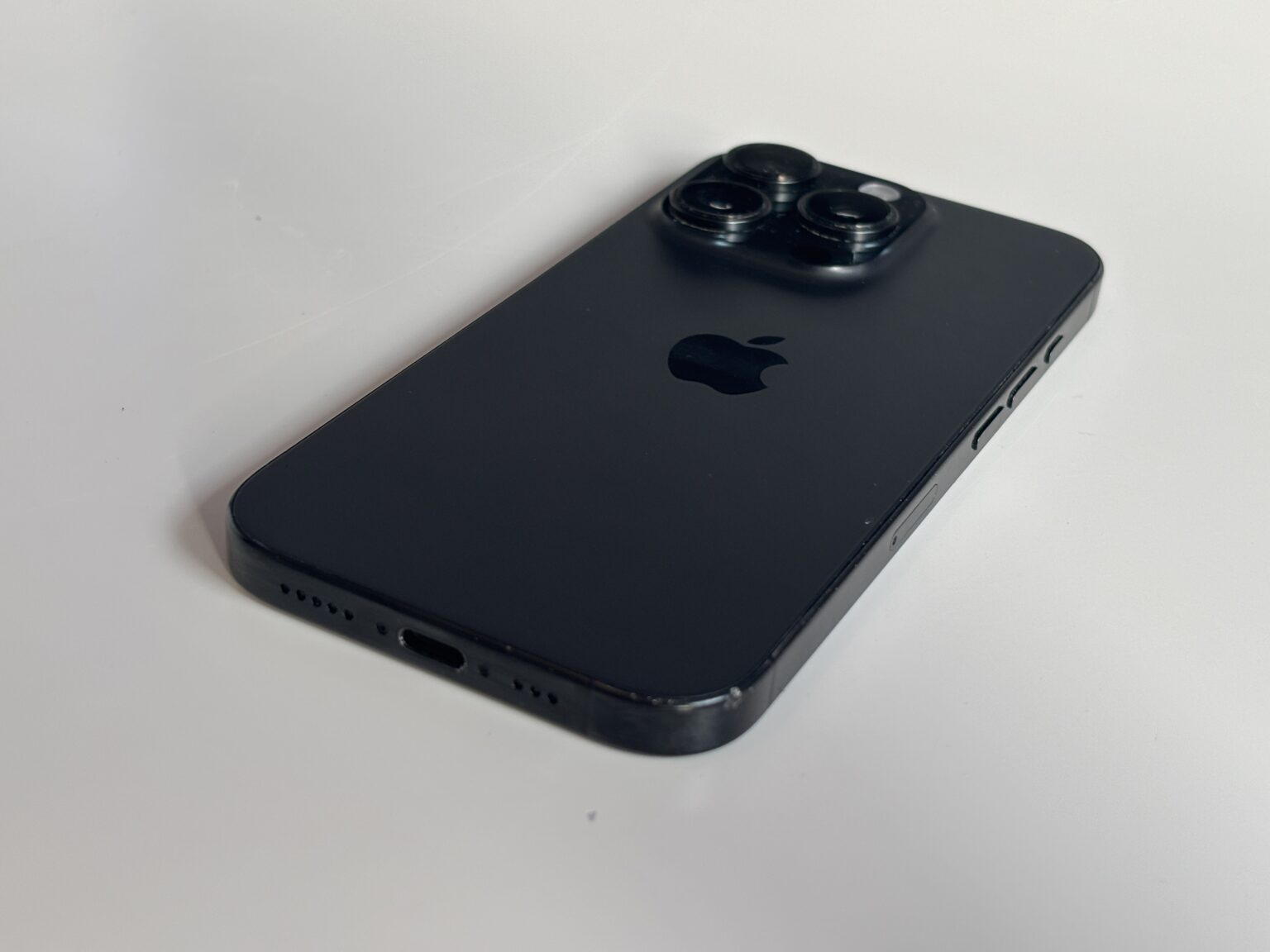 iPhone 16 Pro 256gb Black – fotka 5