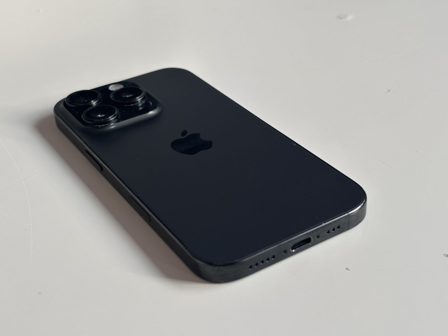 iPhone 16 Pro 256gb Black – fotka 6