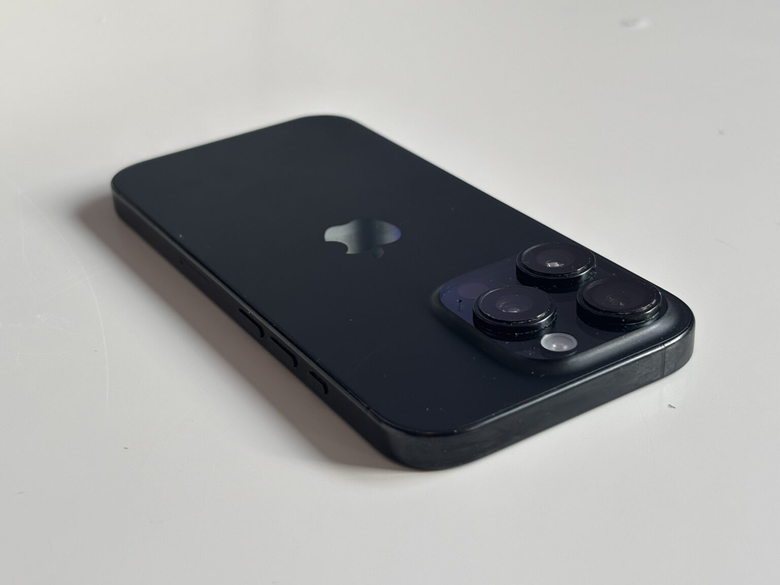 iPhone 16 Pro 256gb Black – fotka 7