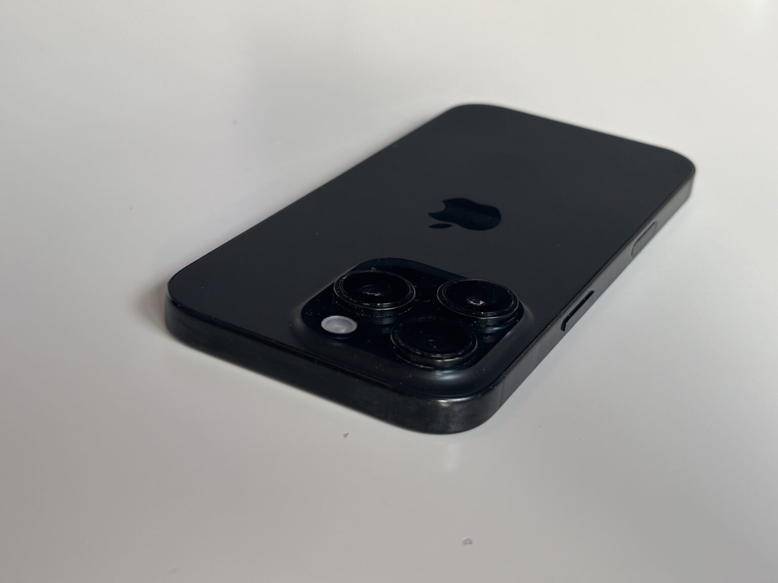 iPhone 16 Pro 256gb Black – fotka 8